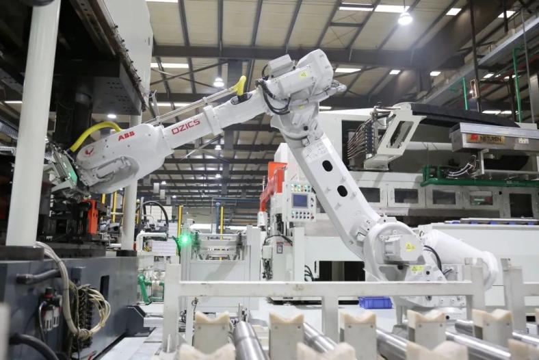 陽和工業新區 智能產線投產，機器人助力產業升級