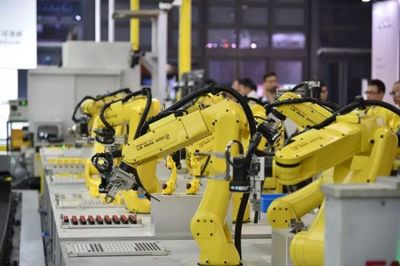 工業機器人在進博會上大放異彩 智能制造的未來圖景